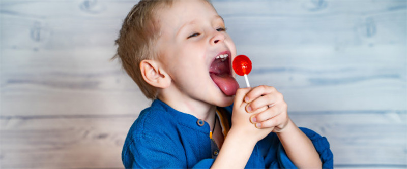Zero açúcar para crianças até 2 anos é recomendação do Ministério da Saúde