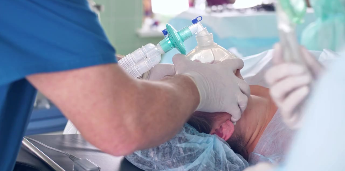 A anestesiologia, especialidade de alta complexidade, exige padrões rigorosos para garantir a qualidade e segurança dos procedimentos anestésicos