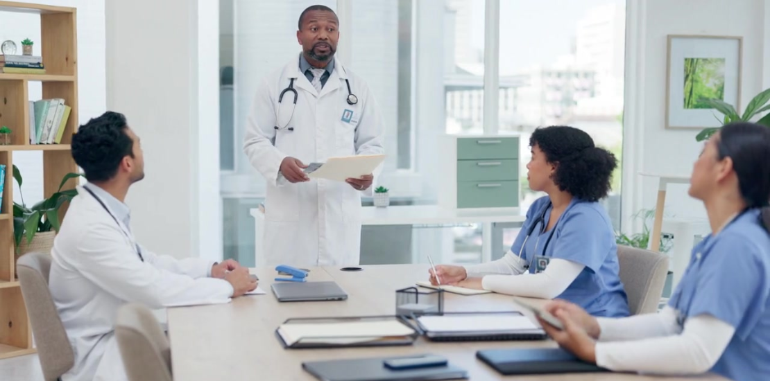 Clínicas oncológicas devem integrar programas de stewardship de antimicrobianos não apenas como ferramenta de compliance